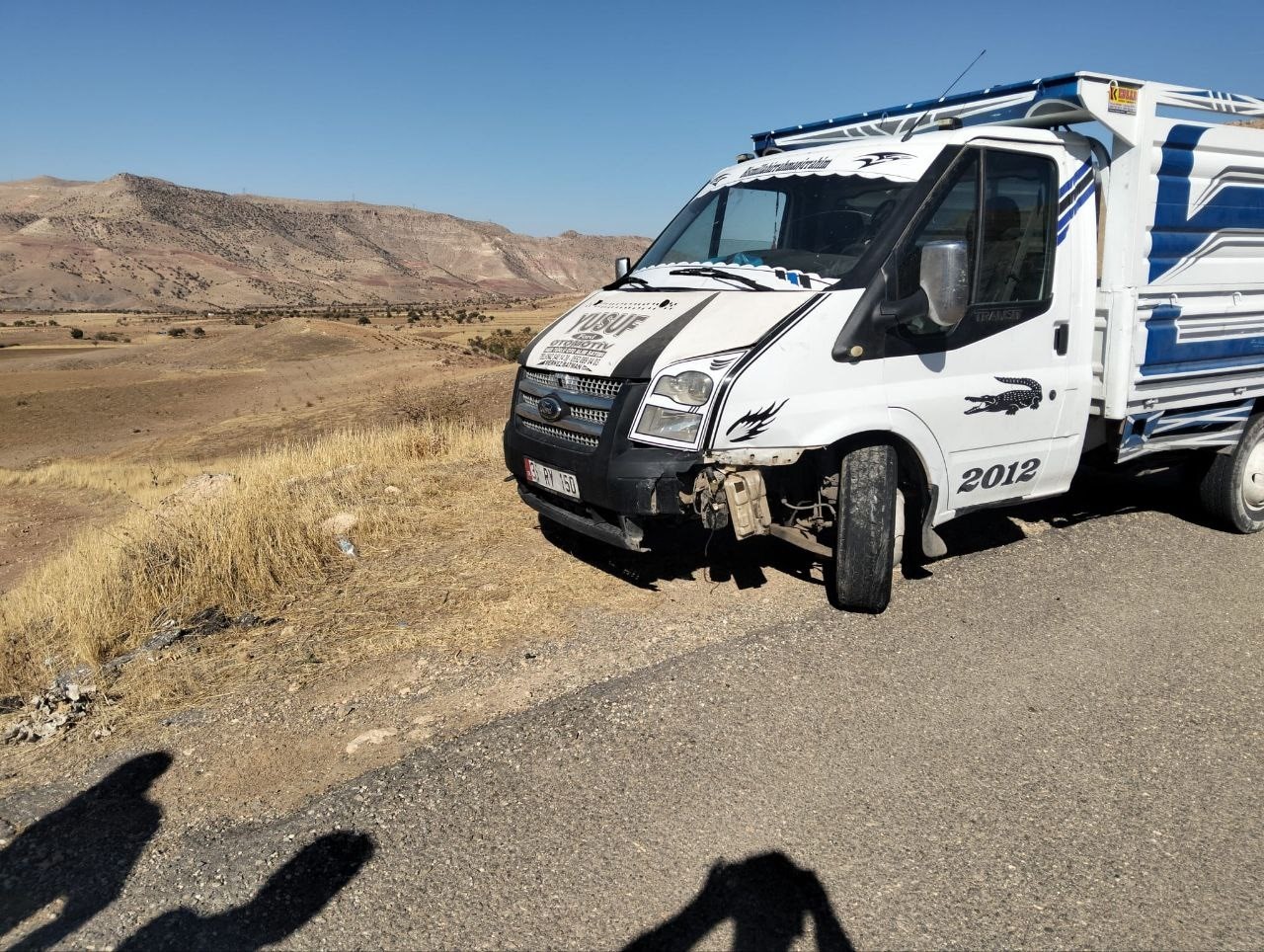 Batman’da pikap ile otomobil kafa kafaya çarpıştı