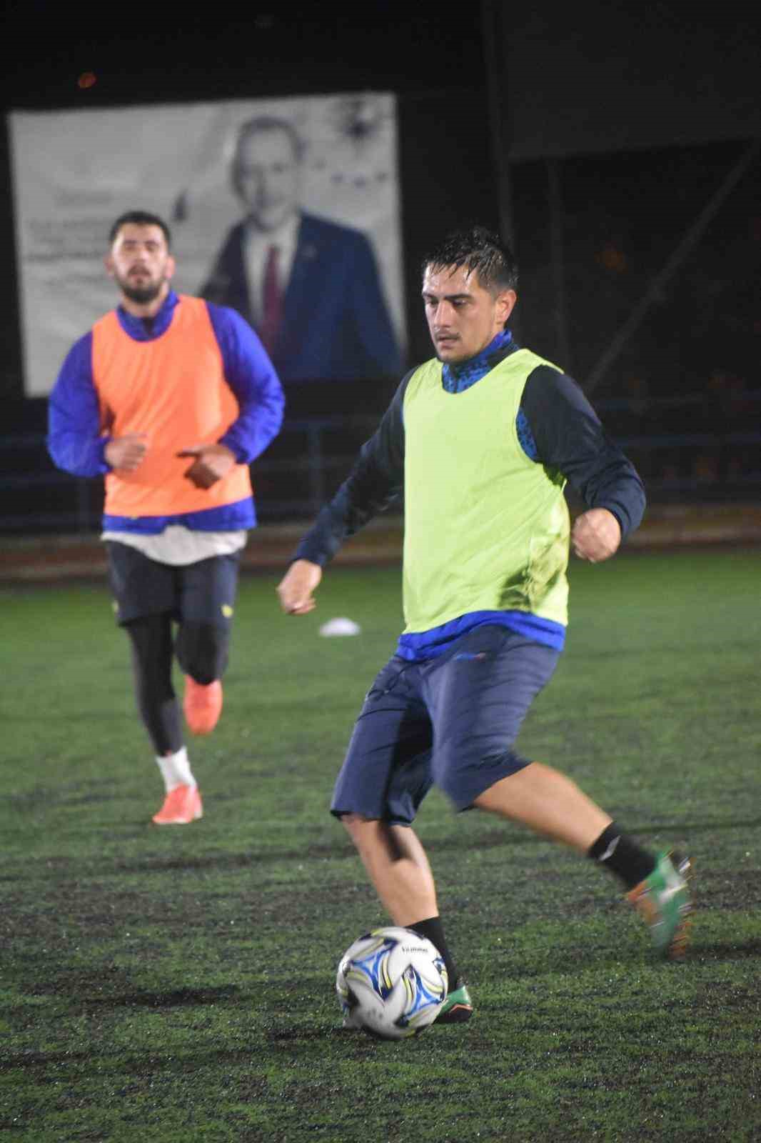 Söğütspor zorlu maçın hazırlıklarını devam ediyor