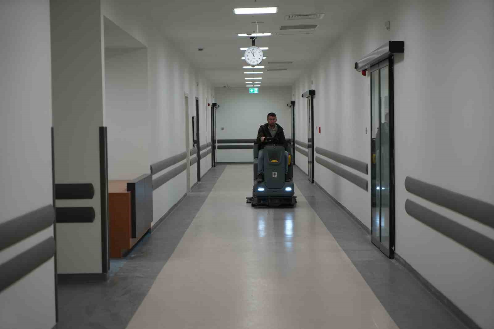 Samsun&rsquo;un sağlık devinde geri sayım başladı: Şehir hastanesi kapılarını a&ccedil;maya hazırlanıyor
