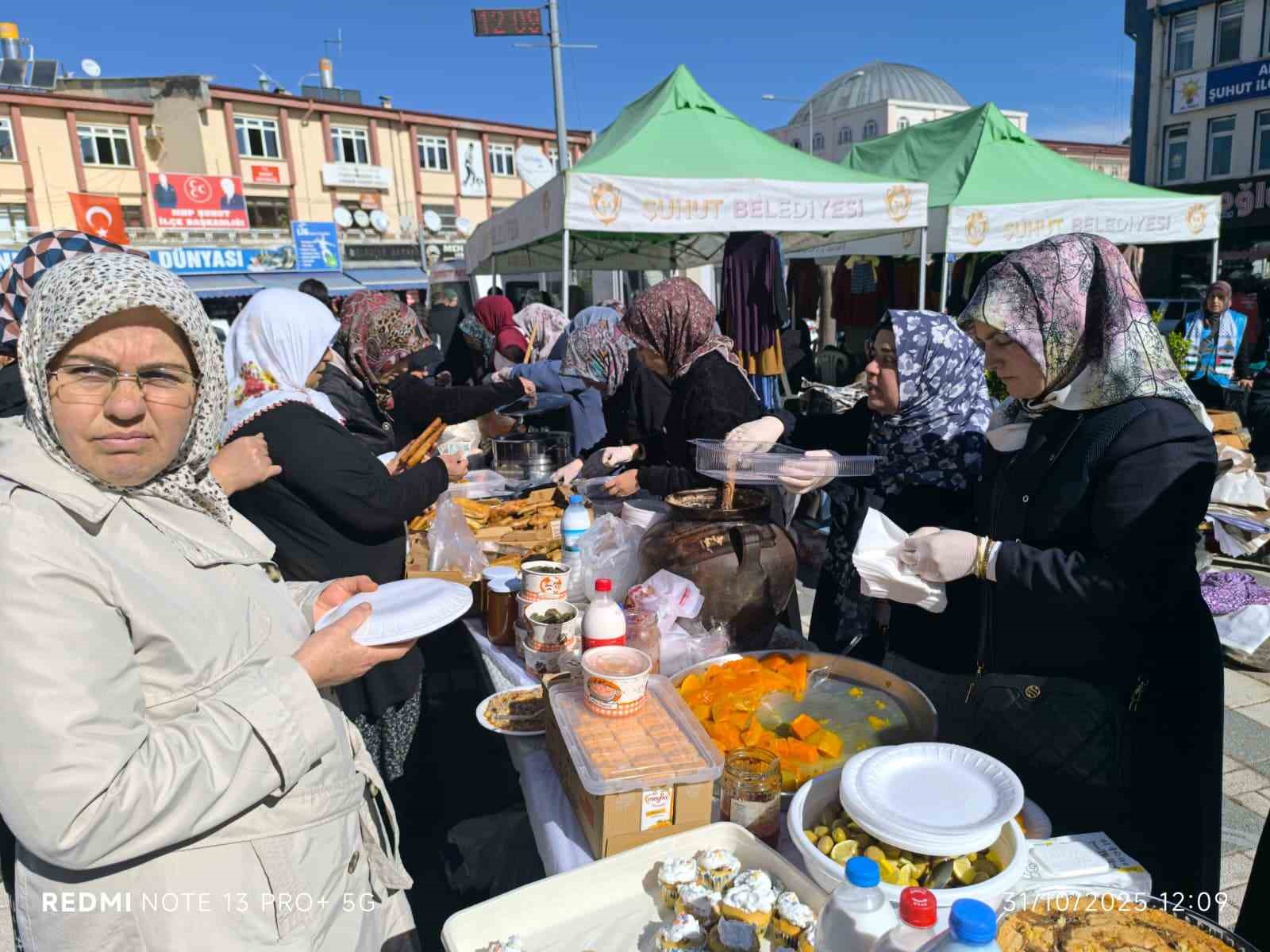 Şuhut’ta Gazze için hayır çarşısı