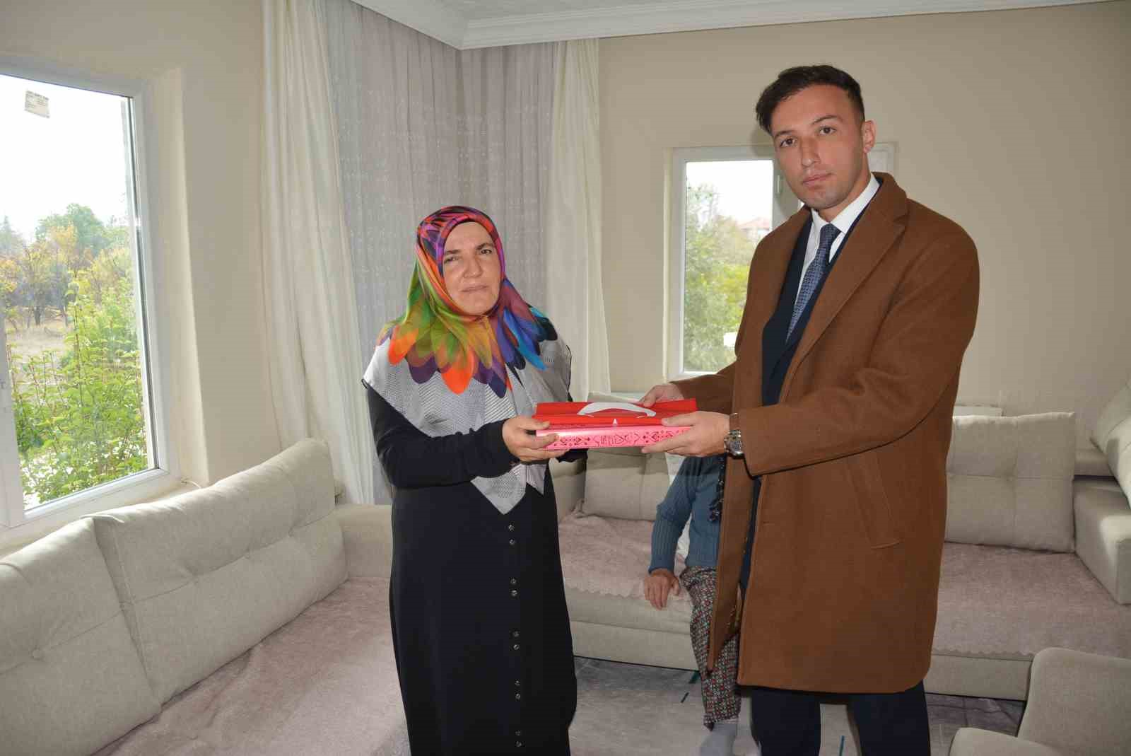 Başsavcı Ozan Kapıcı’dan şehit ailesini ziyaret