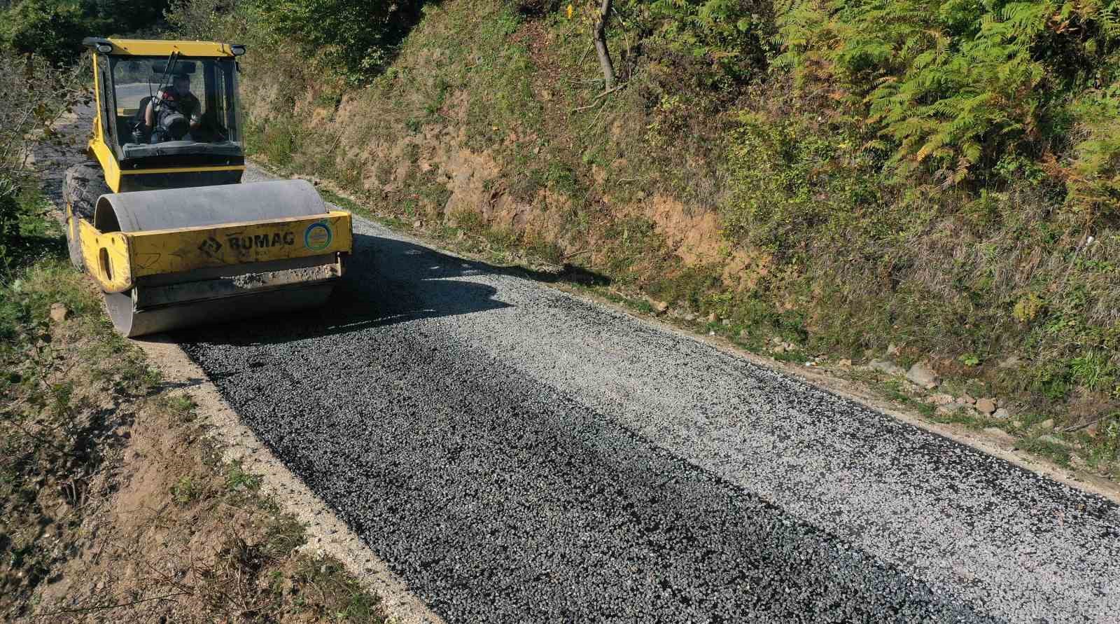 Ordu’da sıcak asfalt çalışmaları devam ediyor
