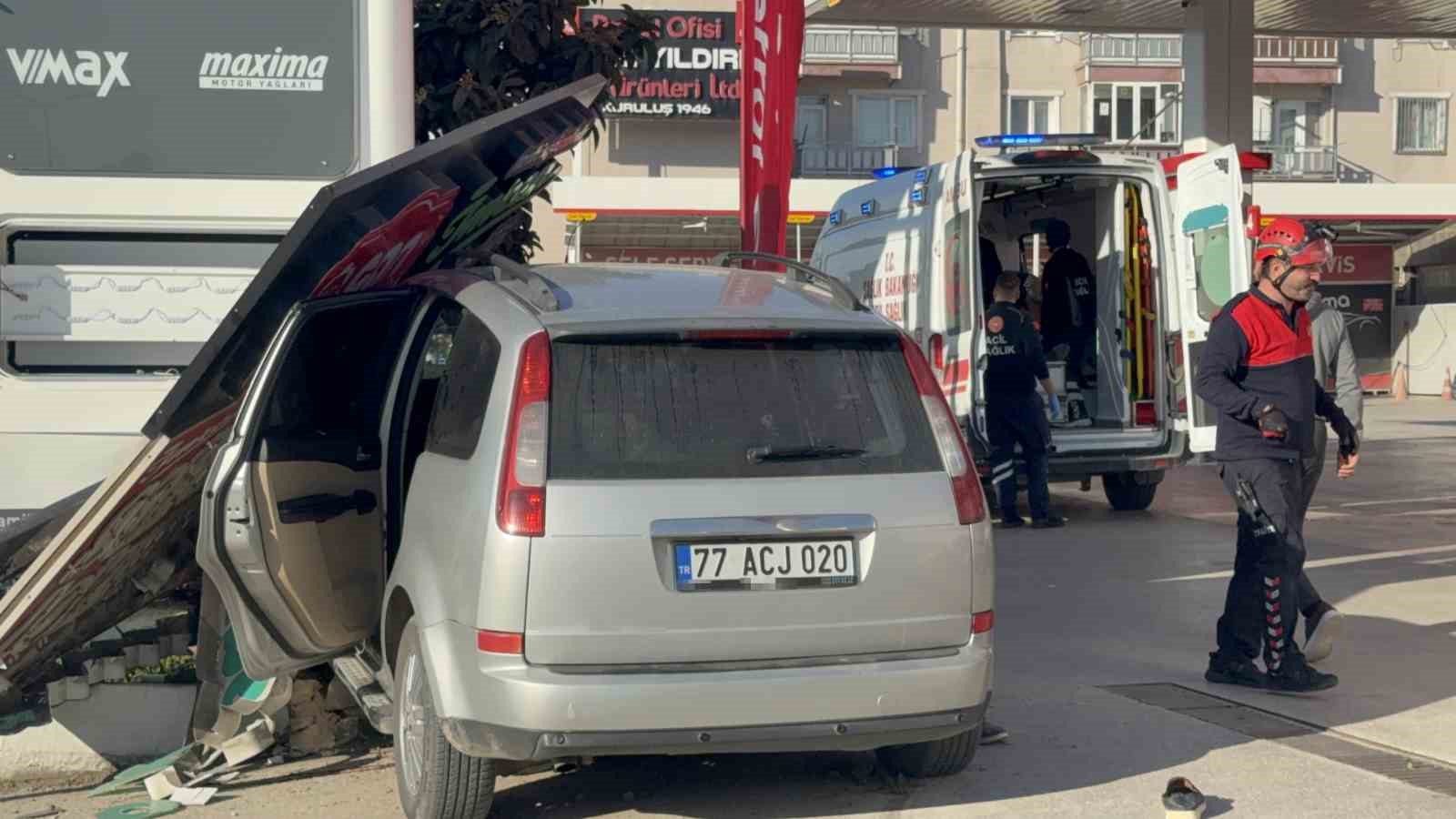 Yalova’da otomobilin çarptığı yaya ağır yaralandı