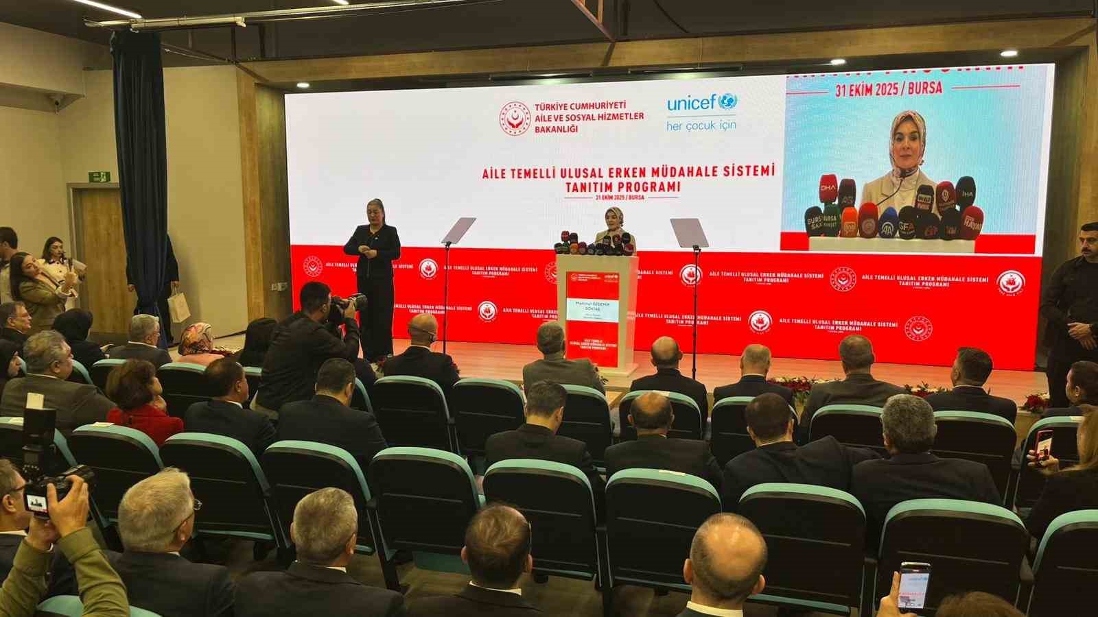 Bakan G&ouml;ktaş: "Her &ccedil;ocuk keşfedilmeyi bekleyen bir d&uuml;nyadır"
