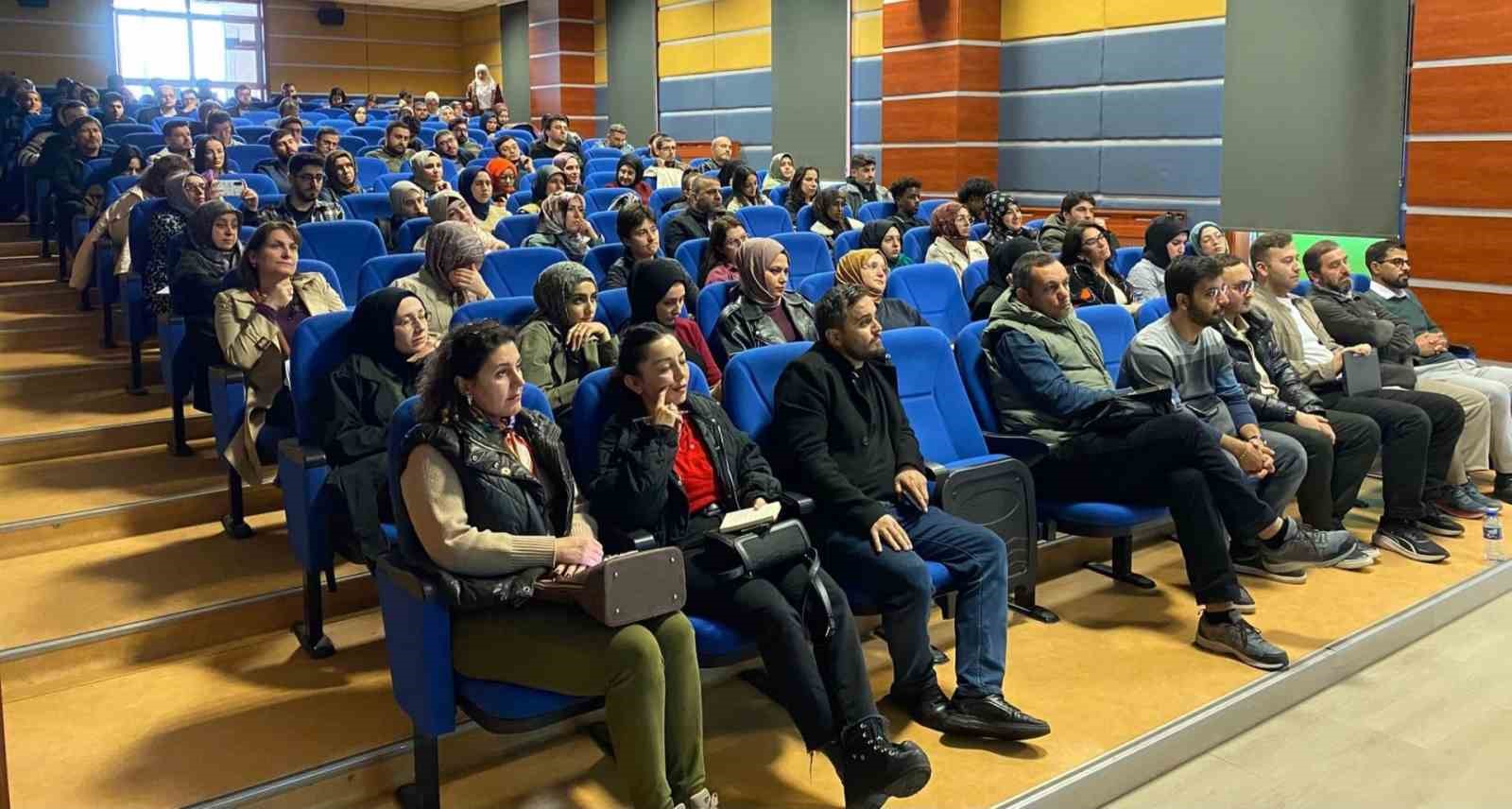 KB&Uuml;&rsquo;de "Tez Yazımında Yapay Zek&acirc; Kullanımı" semineri d&uuml;zenlendi
