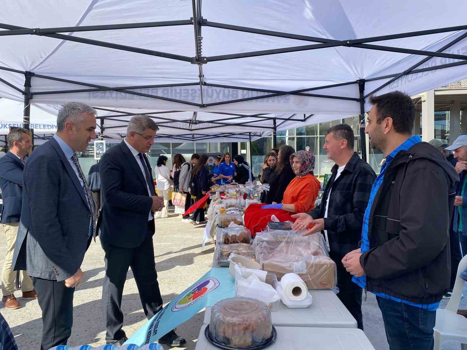 Kardeşlik Engel Tanımaz Hayır Çarşısı’nın gelirleri Gazze’ye