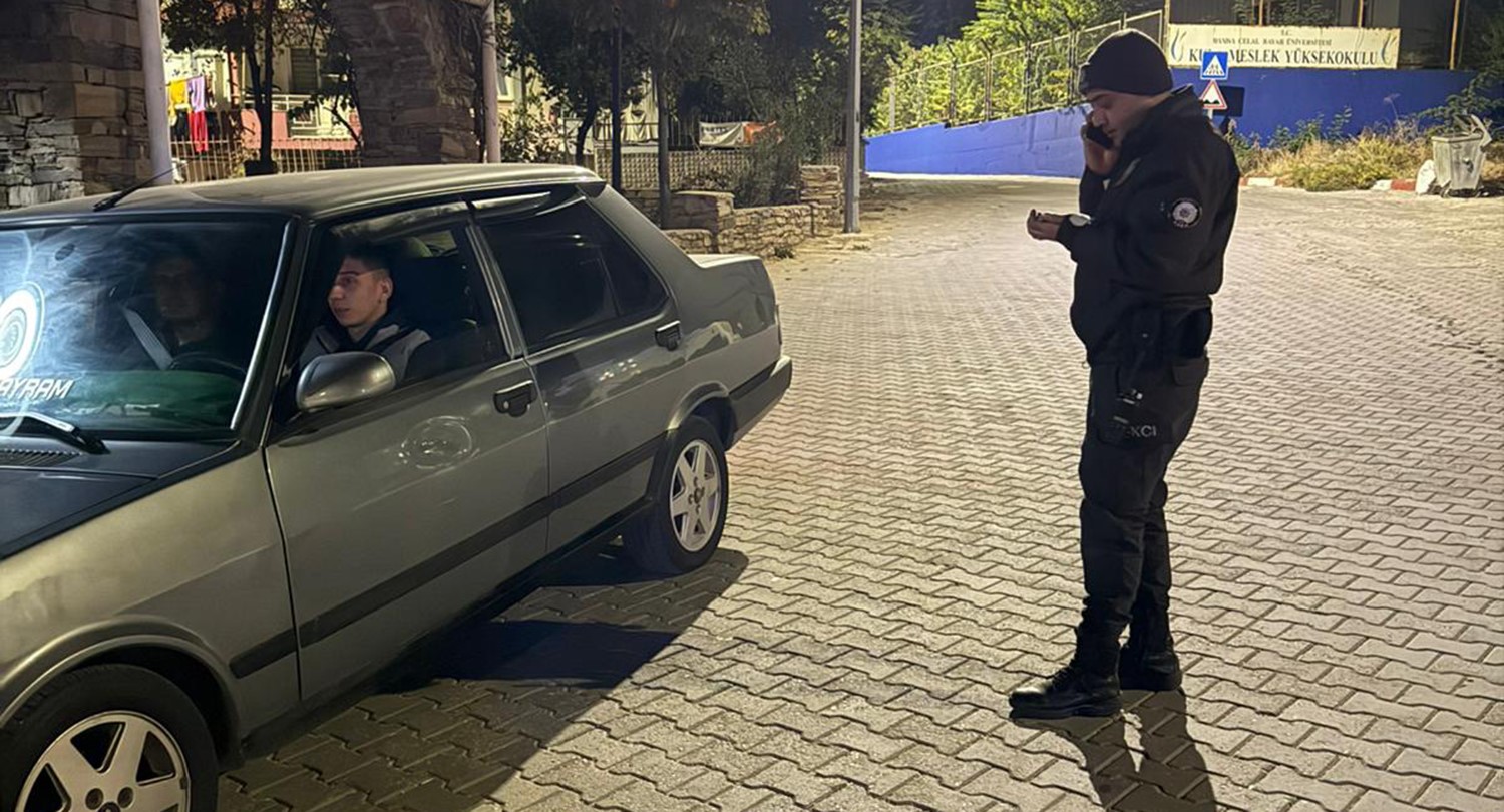 Kula İl&ccedil;e Emniyet M&uuml;d&uuml;rl&uuml;ğ&uuml; su&ccedil;lulara g&ouml;z a&ccedil;tırmıyor
