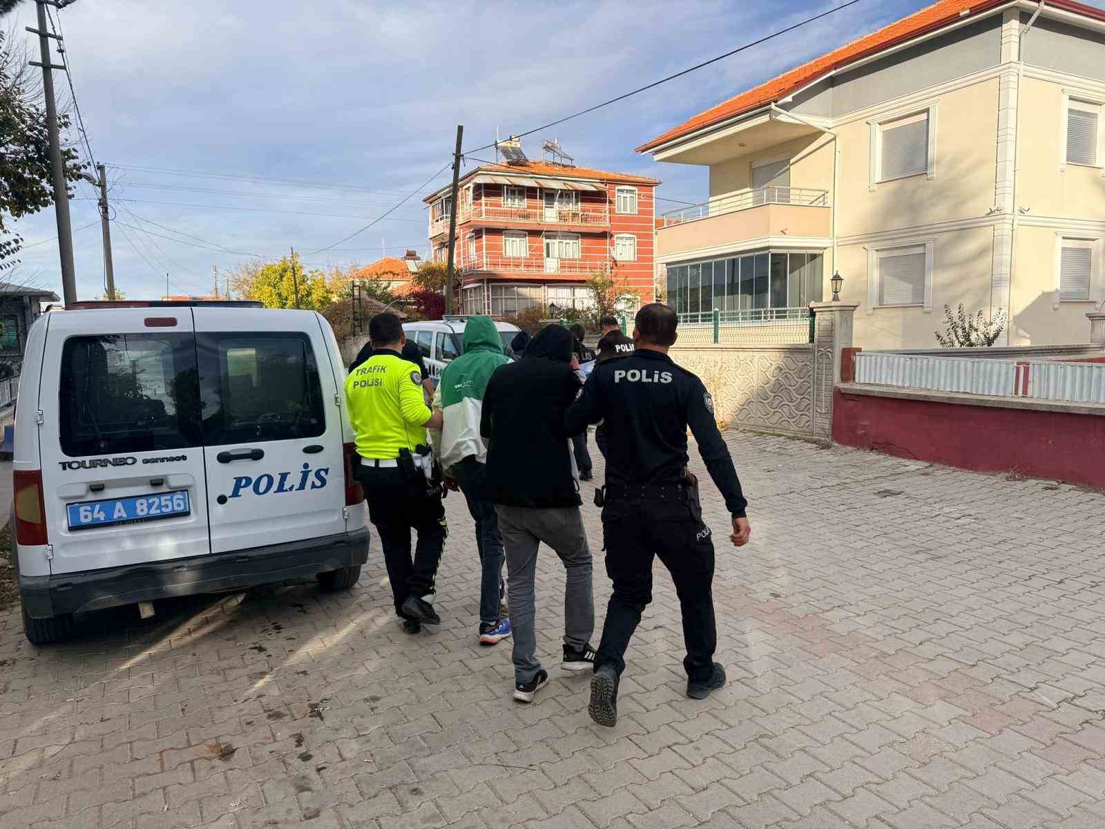 Uşak&rsquo;ta &ccedil;ok sayıda uyuşturucu madde ele ge&ccedil;irildi
