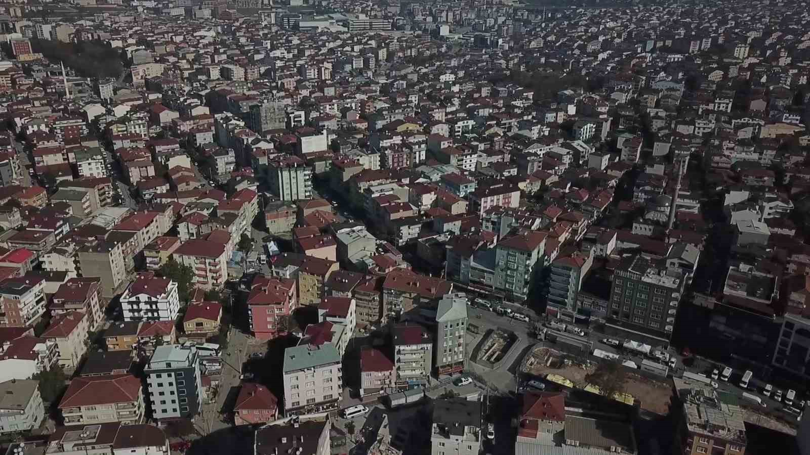 Gebzelilerin diken üstünde olduğu riskli bölge havadan görüntülendi
