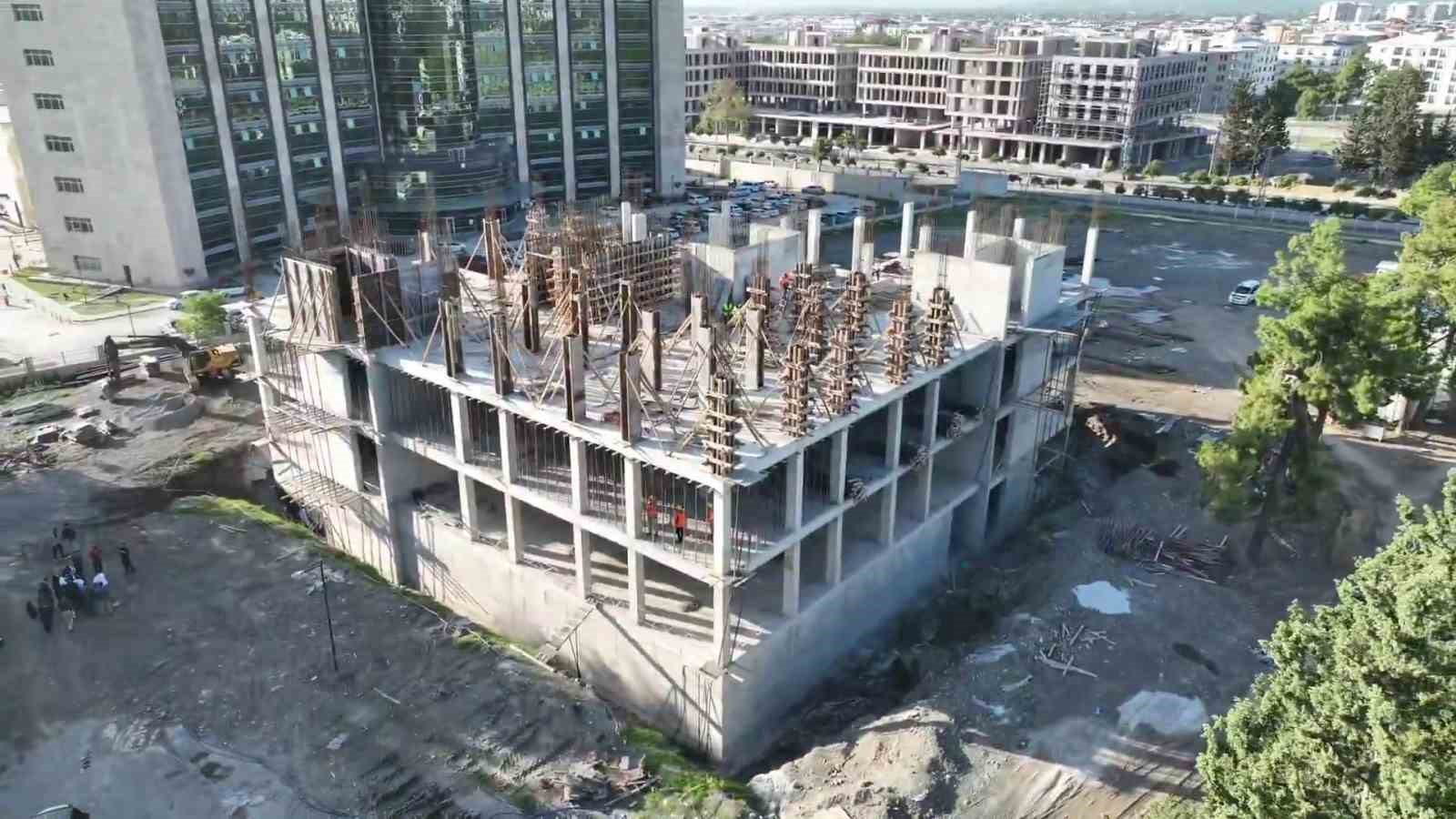 Dörtyol’da ağız ve diş sağlığı merkezi inşaatında çalışmalar sürüyor
