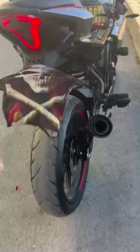 Trafik kurallarını ihlal eden motosikletlinin ehliyeti daimi olarak iptal edildi