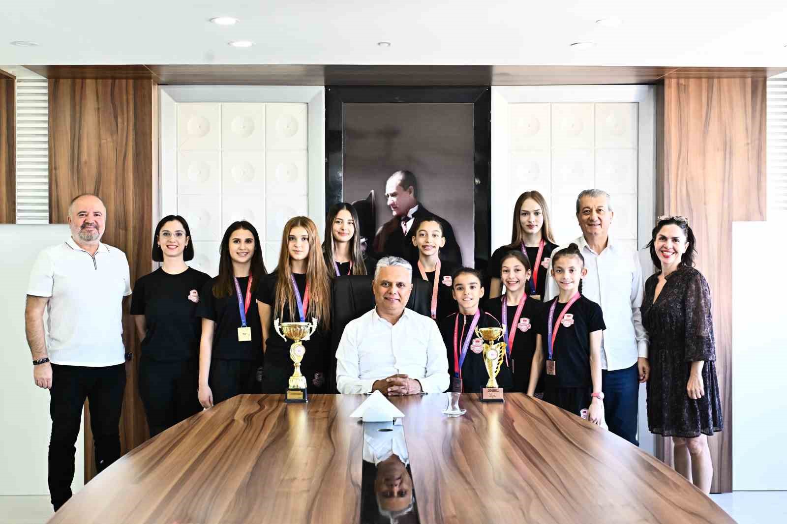 Muratpaşalı sporculardan Türkiye derecesi