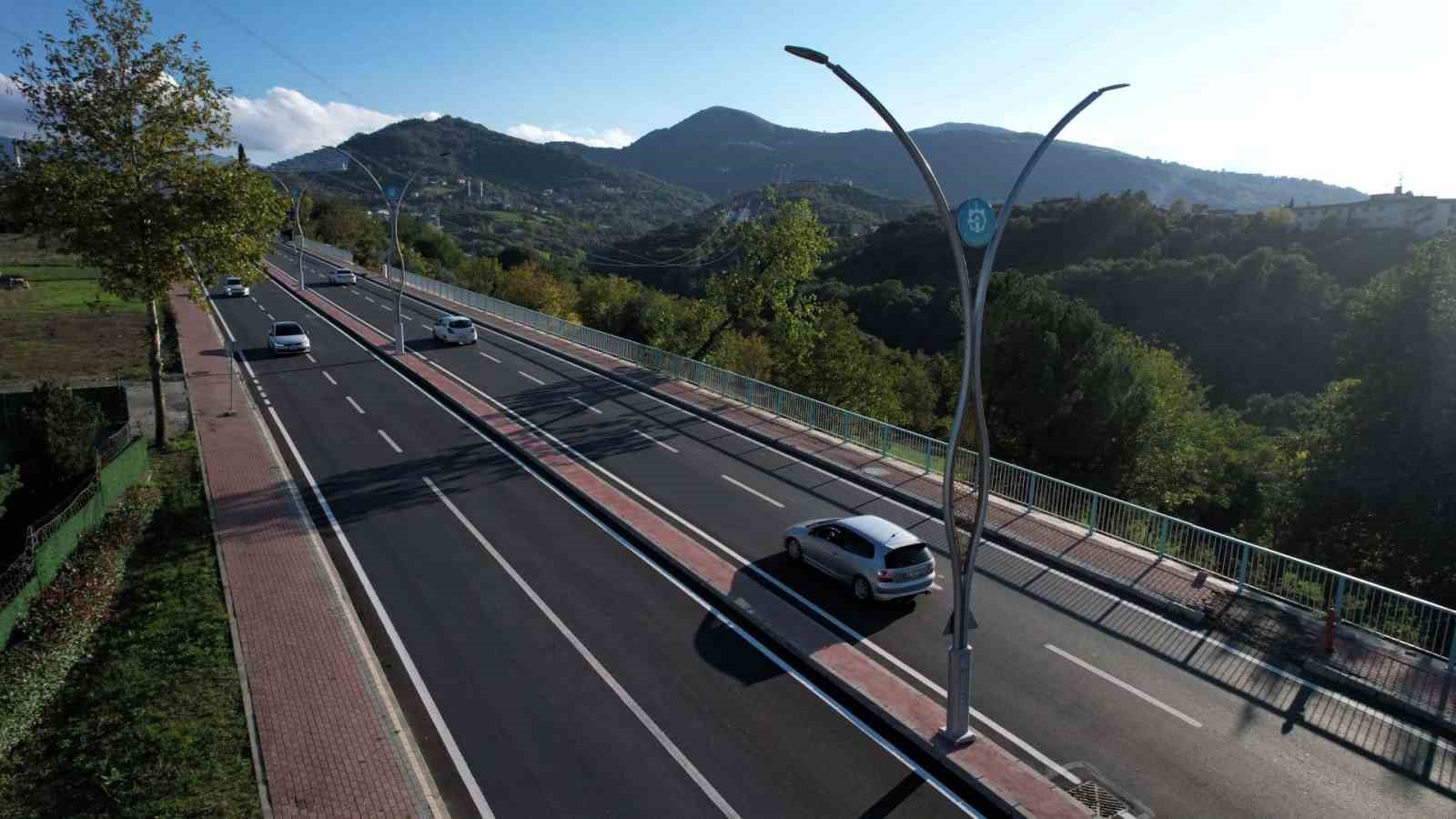 Başiskele&rsquo;de Hoca Ahmet Yesevi Caddesi genişliyor
