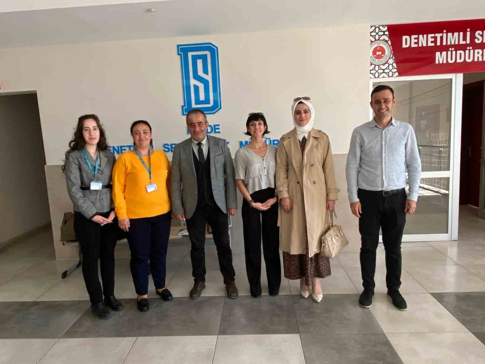 Toplumsal farkındalık i&ccedil;in diş sağlığı eğitimi verildi
