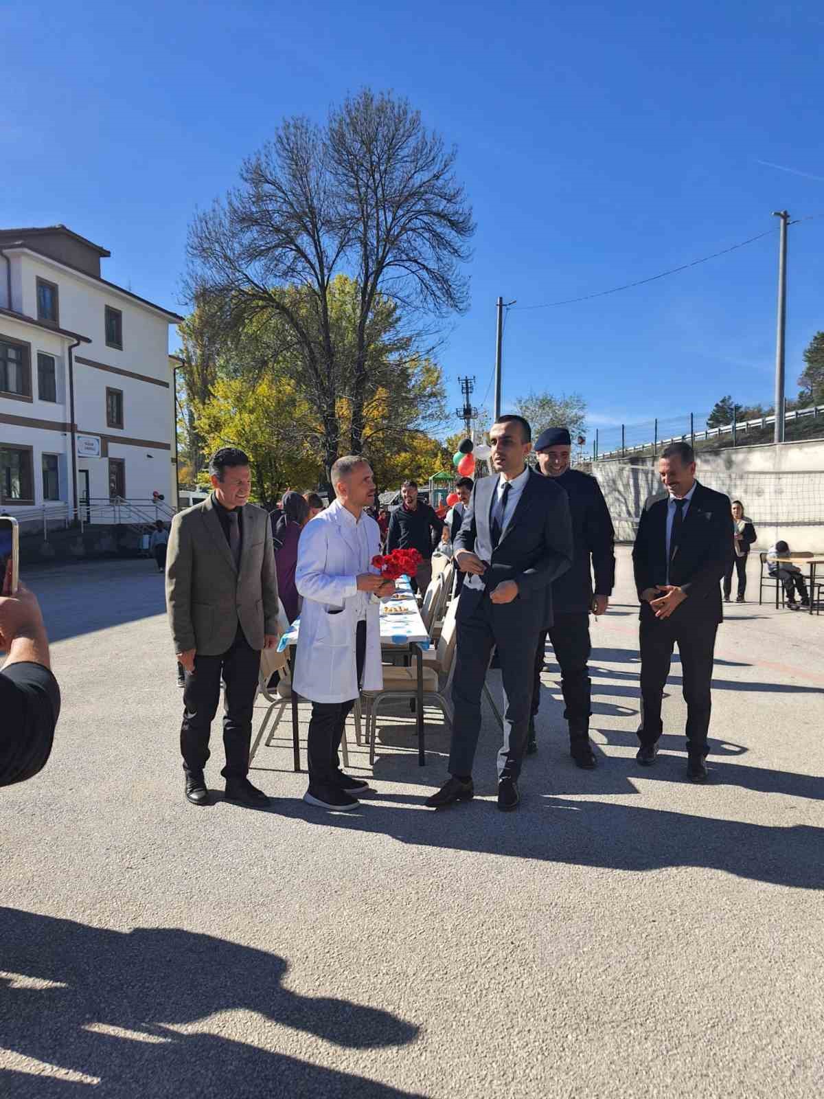 Öğrencilerden Filistin’e anlamlı destek