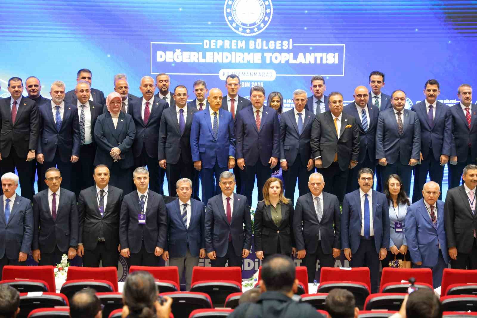 Adalet Bakanı Yılmaz Tun&ccedil;: "Deprem b&ouml;lgesinde 2 bin 591 ceza davası a&ccedil;ıldı"
