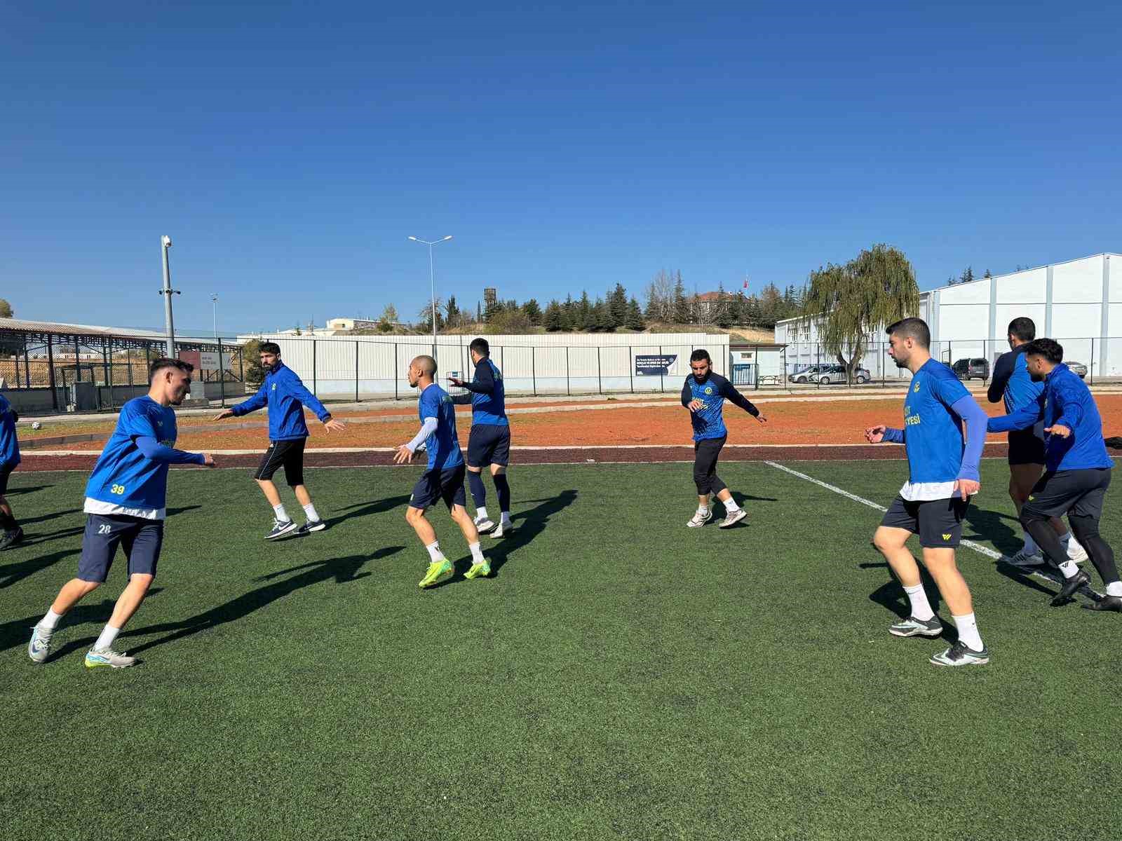 S&ouml;ğ&uuml;tspor zorlu ma&ccedil;ın hazırlıklarını tamamladı
