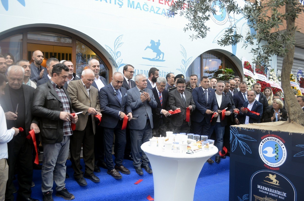 Mudanya Zeytin Kooperatifi satış mağazasını açtı