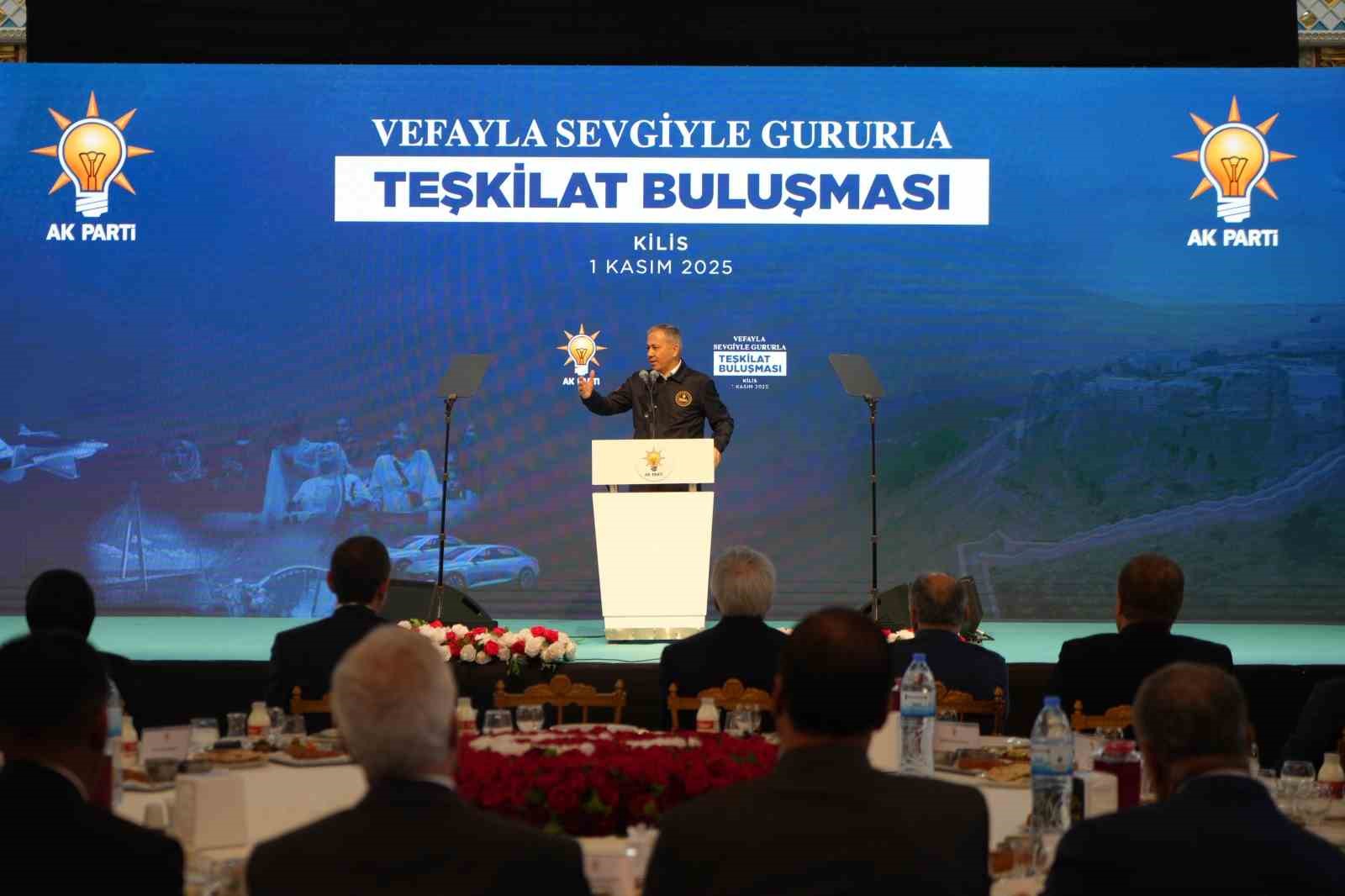 Bakan Yerlikaya: "Terör tehdidinin sıfırlandığı, güvenliğin ve huzurun egemen olduğu Türkiye’yi hep birlikte inşa ediyoruz"