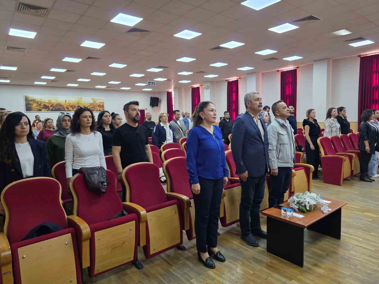 Efeler&rsquo;de &ouml;ğretmenler proje &uuml;retimi i&ccedil;in bir araya geldi
