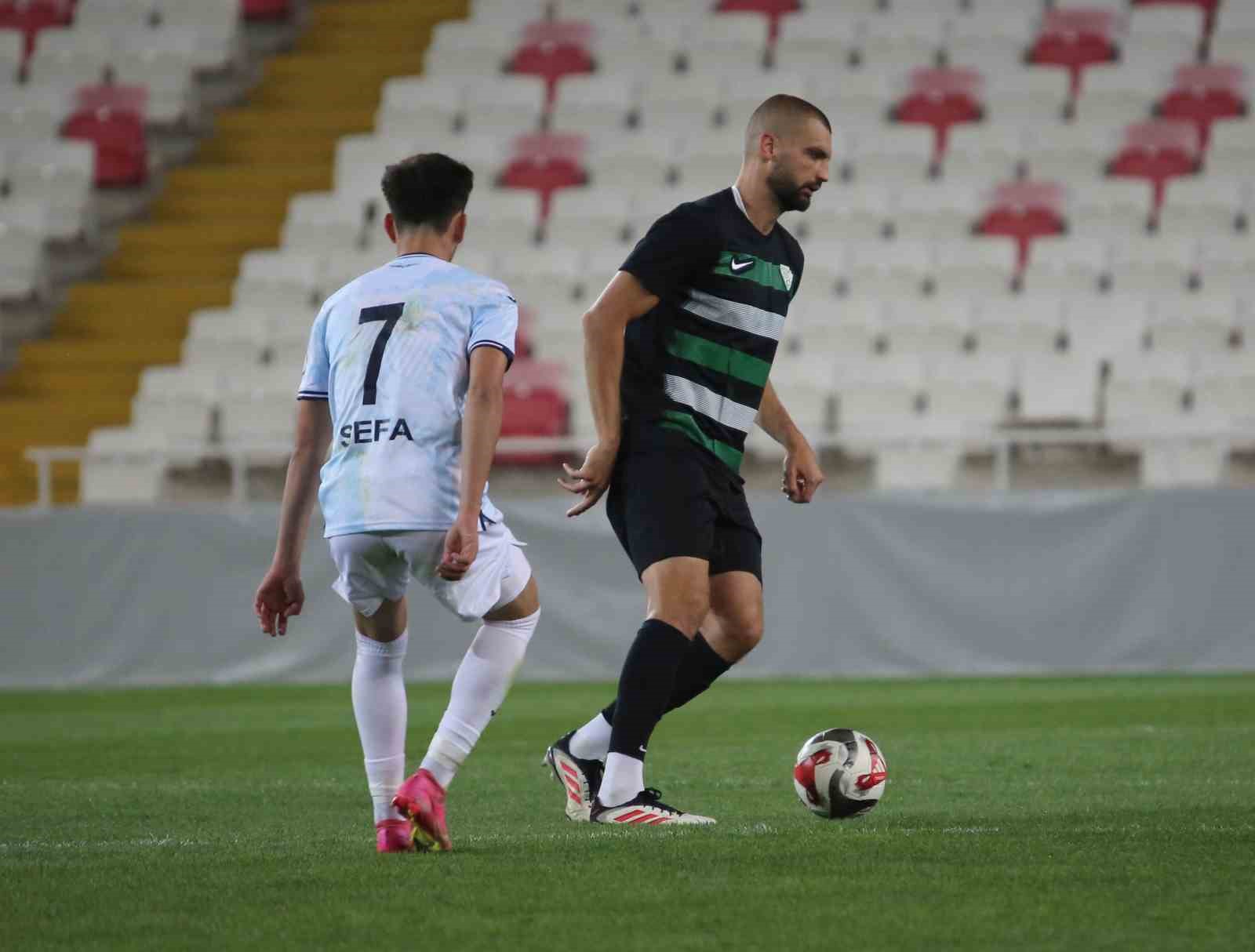 Trendyol 1. Lig: Serik Spor: 4 - Adana Demirspor: 0
