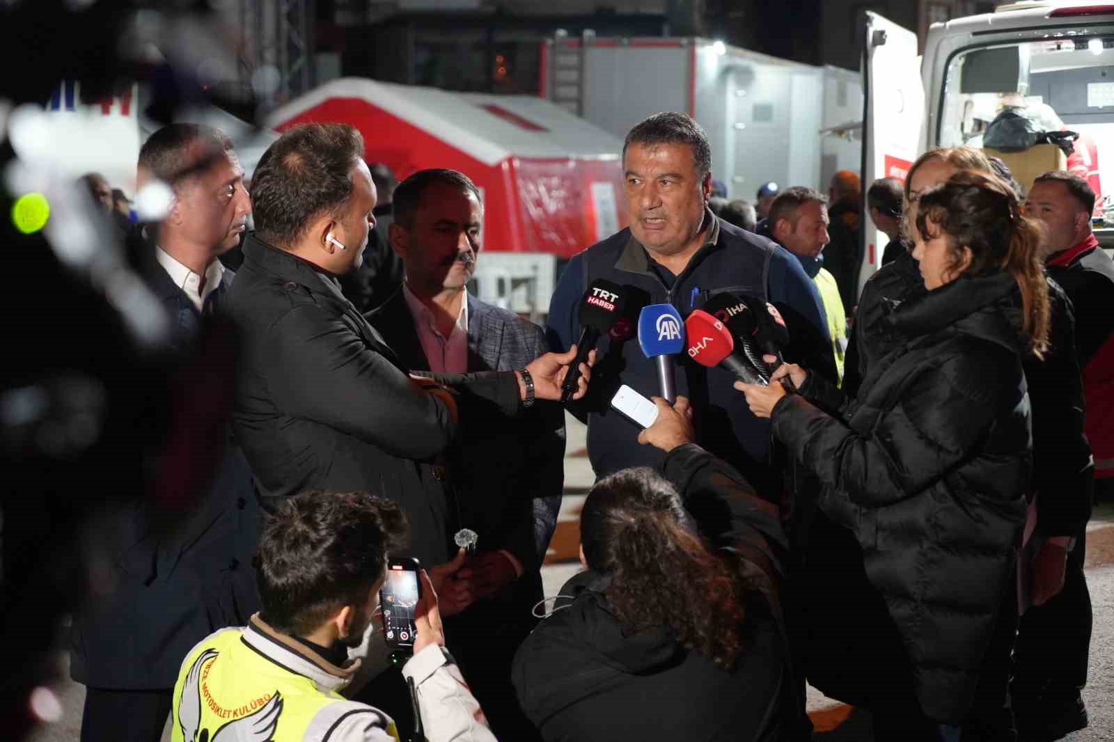 Gebze’de 40’ın üzerinde uzman bölgede inceleme yapıyor