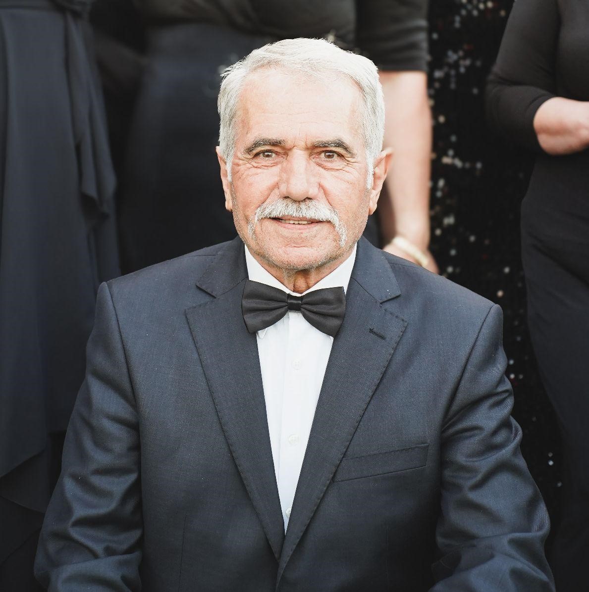 Ramazan ustanın 1 elinde 3 hüner