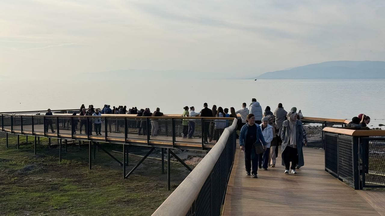 Bazilikada 2 bin yıllık beddua görenleri hayrete düşürdü