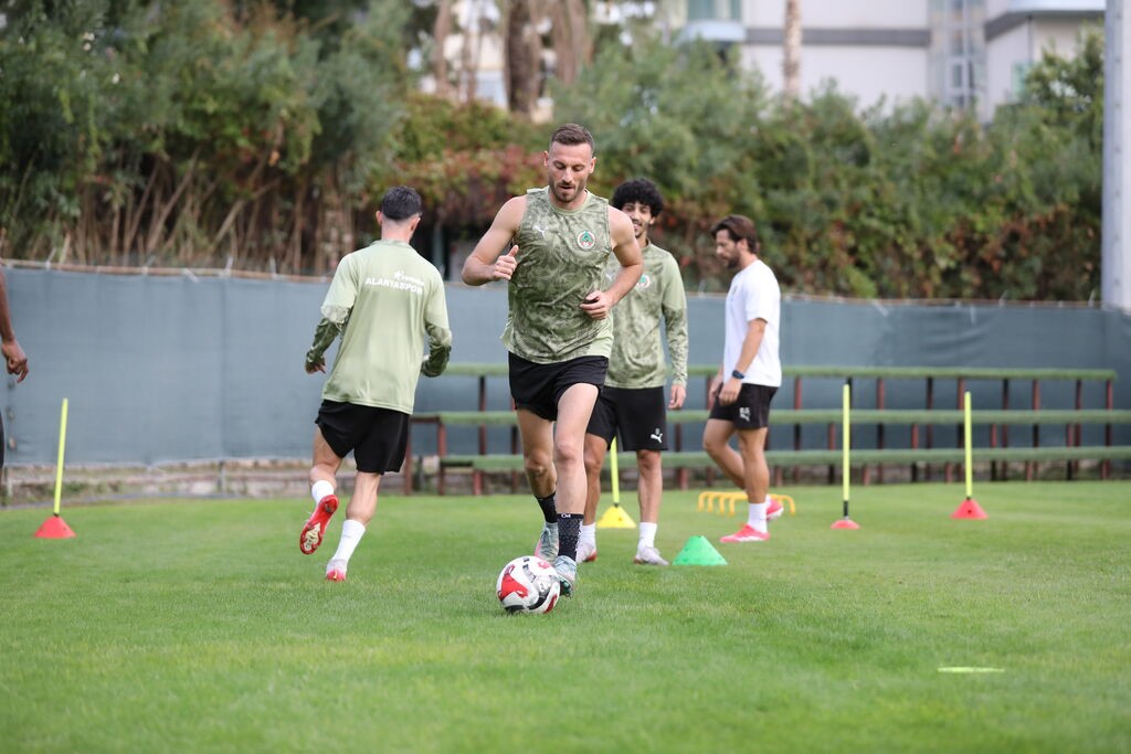 Alanyaspor, Gaziantep FK maçı hazırlıklarını tamamladı
