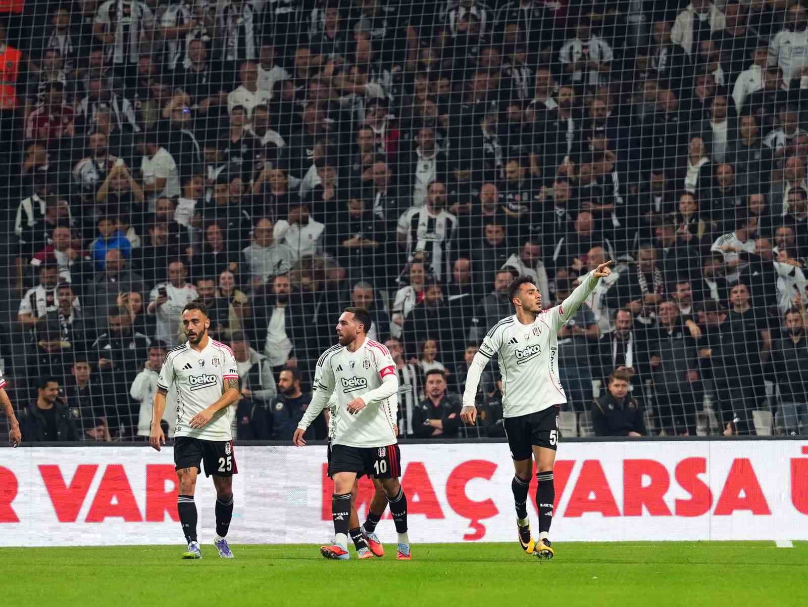 Beşiktaş’ın kaptanı Orkun Kökçü, Fenerbahçe derbisinde kırmızı kart gördü!
