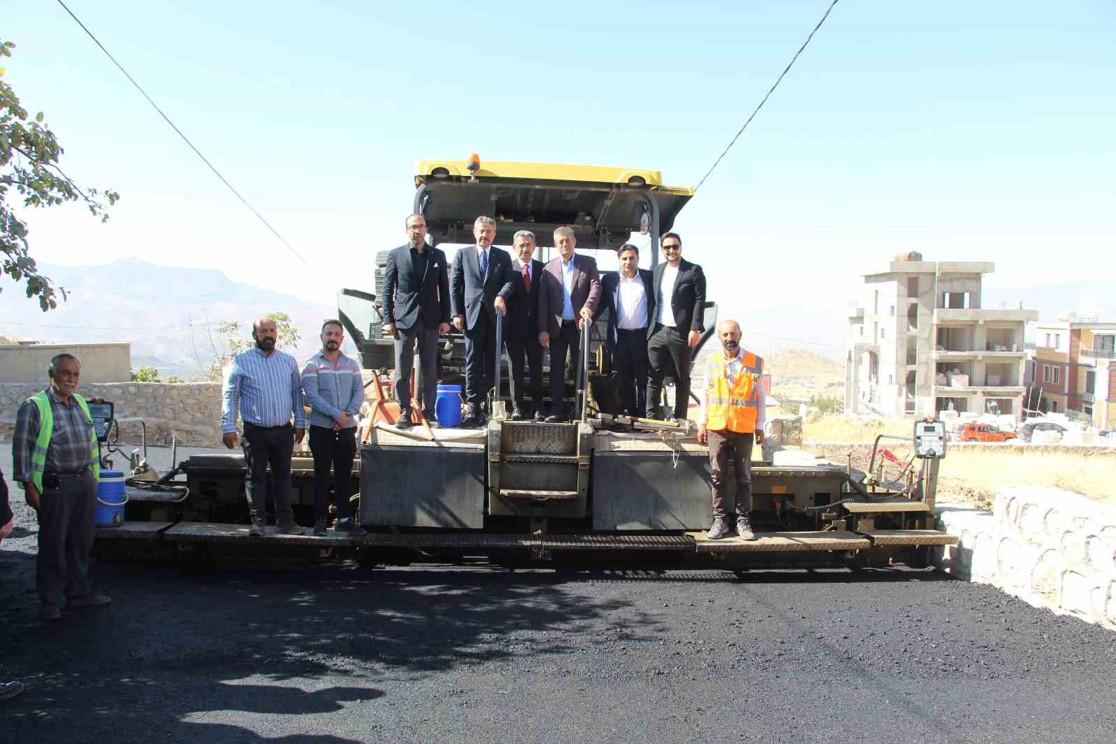Silopi’de 6 kilometrelik yol çalışması başladı
