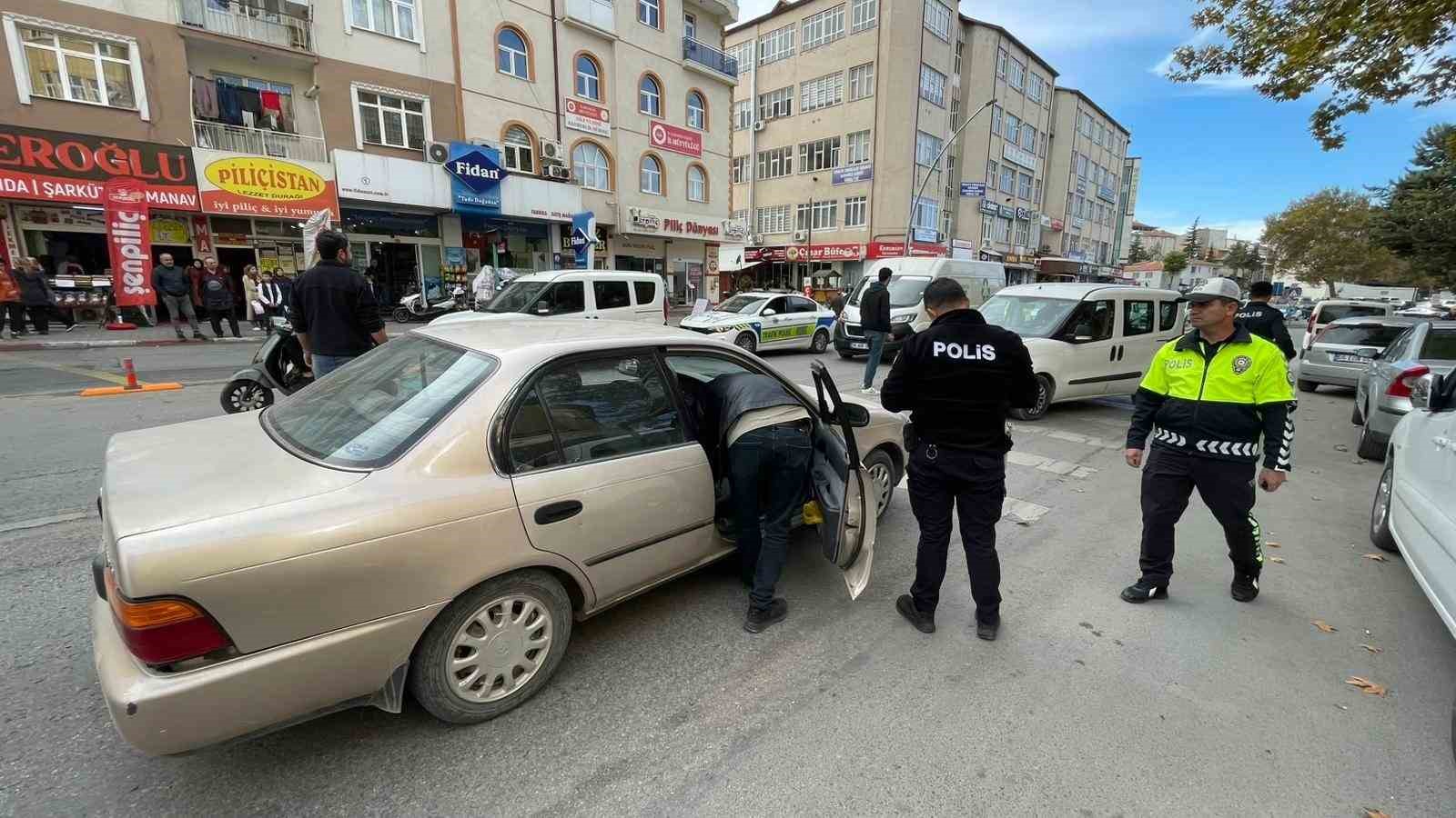 Mersin’den çaldığı otomobille Karaman’da gezerken yakalandı