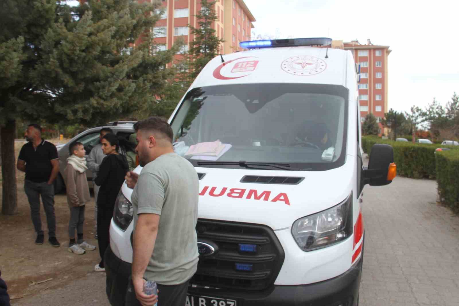 Beyşehir&rsquo;de binada yangın paniği
