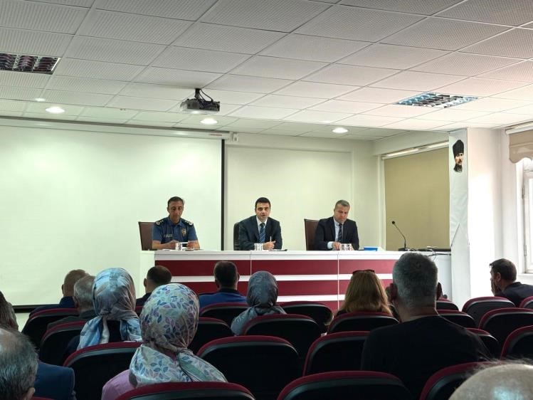 Osmaneli&rsquo;nde okul g&uuml;venliği masaya yatırıldı
