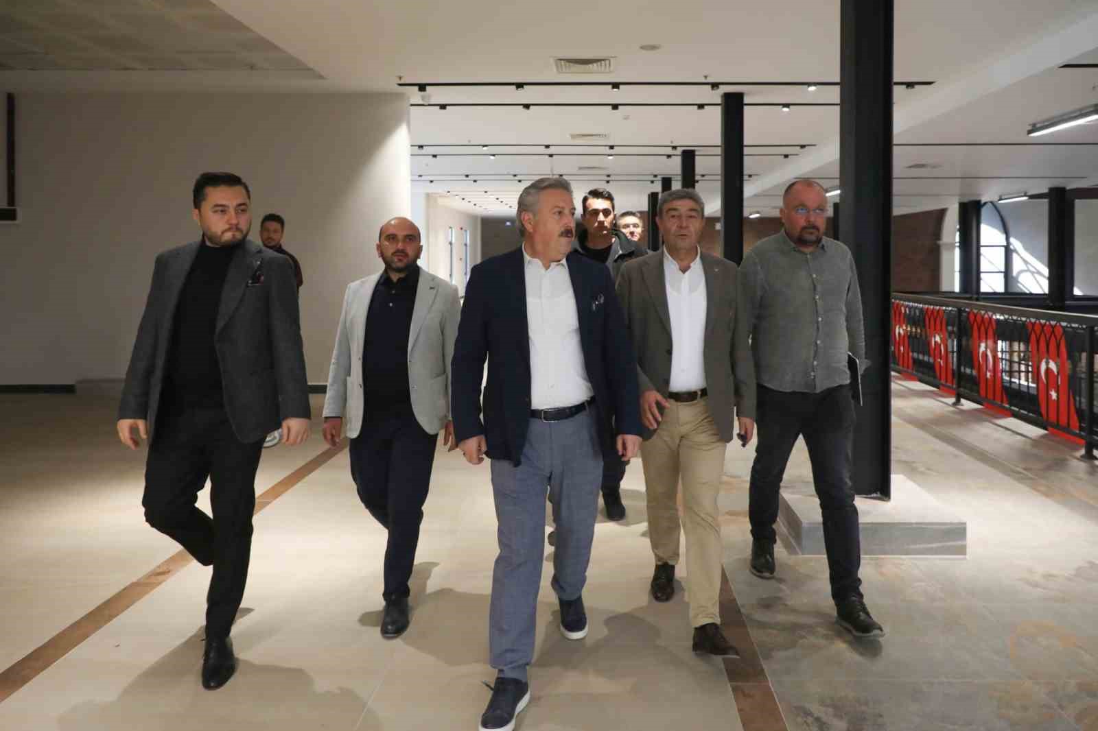 &Ccedil;arşı Melikgazi, a&ccedil;ılış i&ccedil;in g&uuml;n sayıyor
