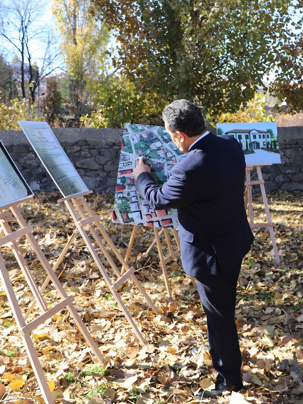 Başkan Demir’den taziye evi  açıklaması
