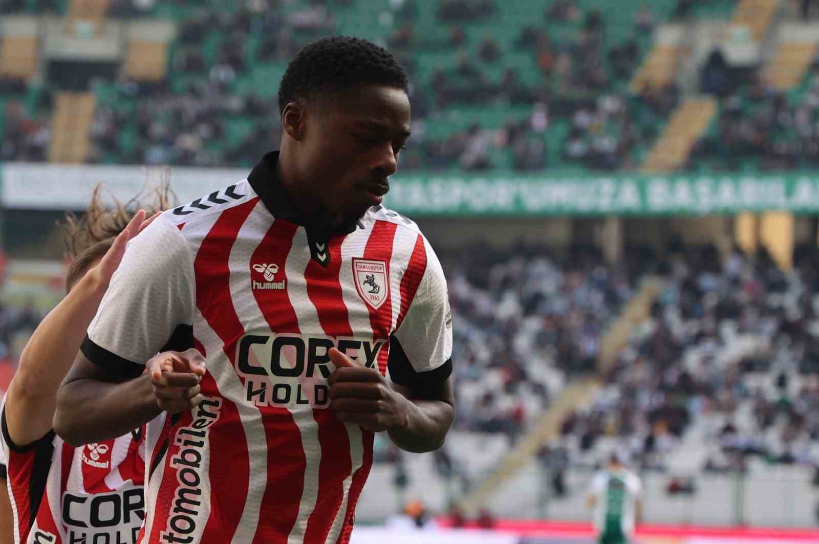 Trendyol S&uuml;per Lig: Konyaspor: 0 - Samsunspor: 2 (İlk yarı)
