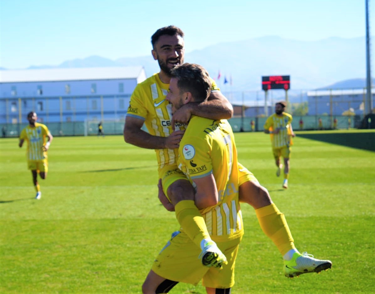 TFF 2. Lig: Muş Spor Kulübü: 4 - 1461 Trabzon FK: 0