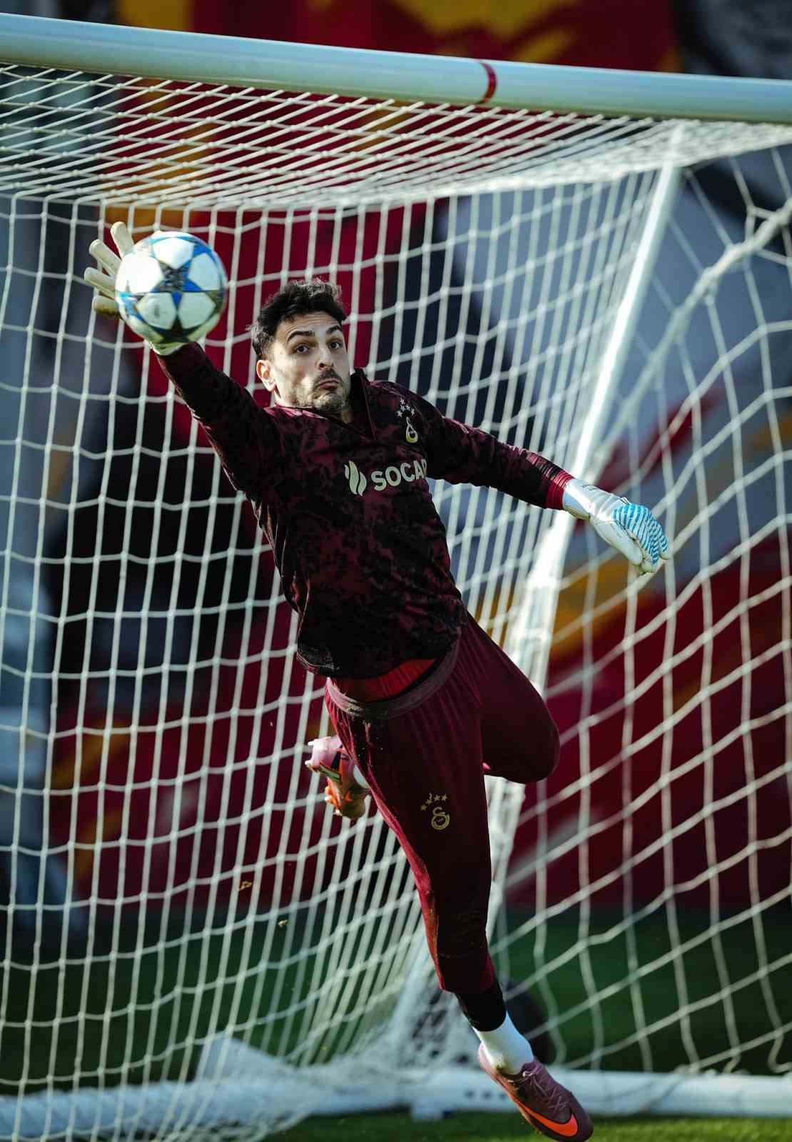 Galatasaray, Ajax ma&ccedil;ı hazırlıklarına başladı
