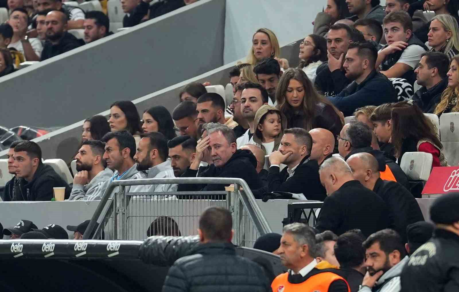 Hakem Ali Yılmaz, Sergen Yalçın’ı tribüne gönderdi