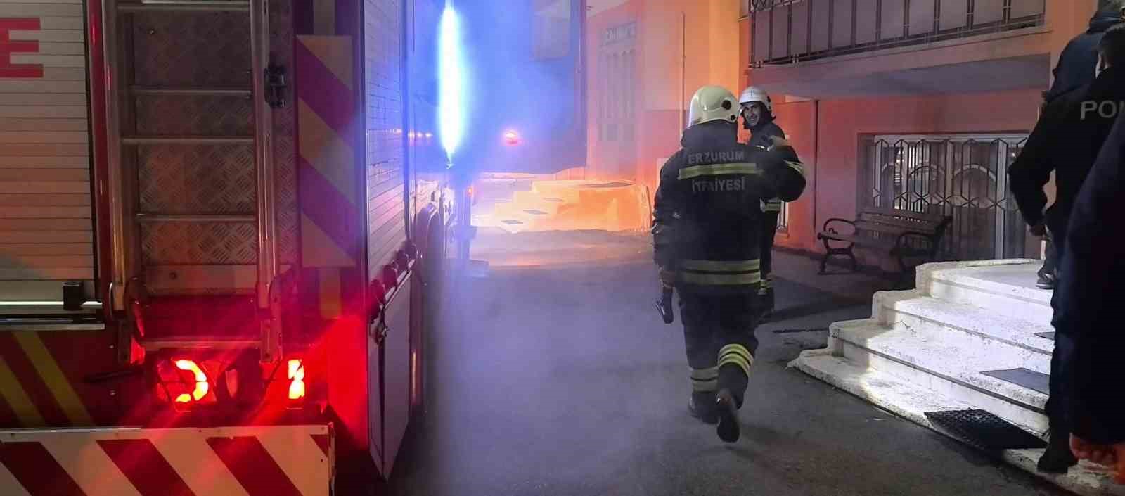 Paland&ouml;ken&rsquo;de korkutan yangın
