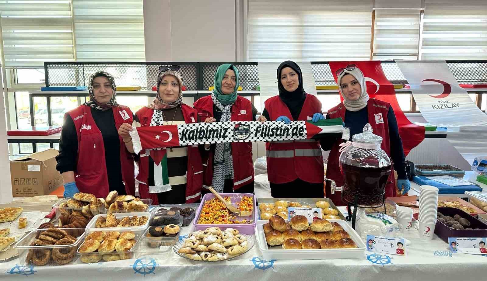 Atatürk Üniversitesi Özel Vakıf Okullarından Filistin’e destek