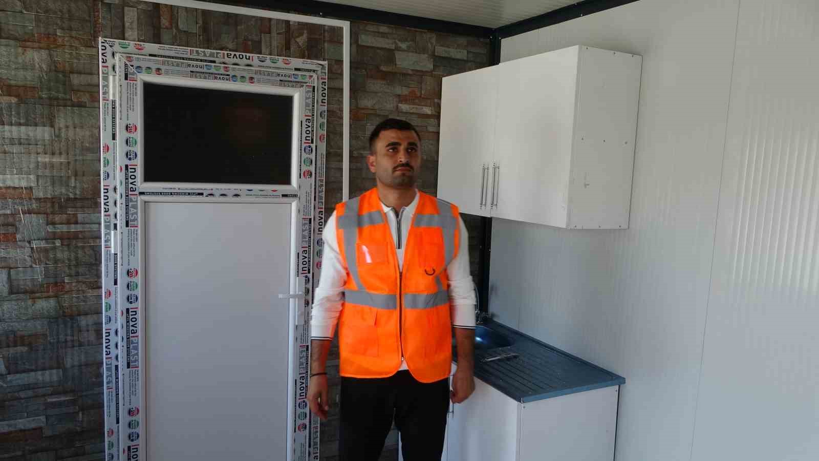 Barınmak için konteyner üretmek isterken seri üretime geçti
