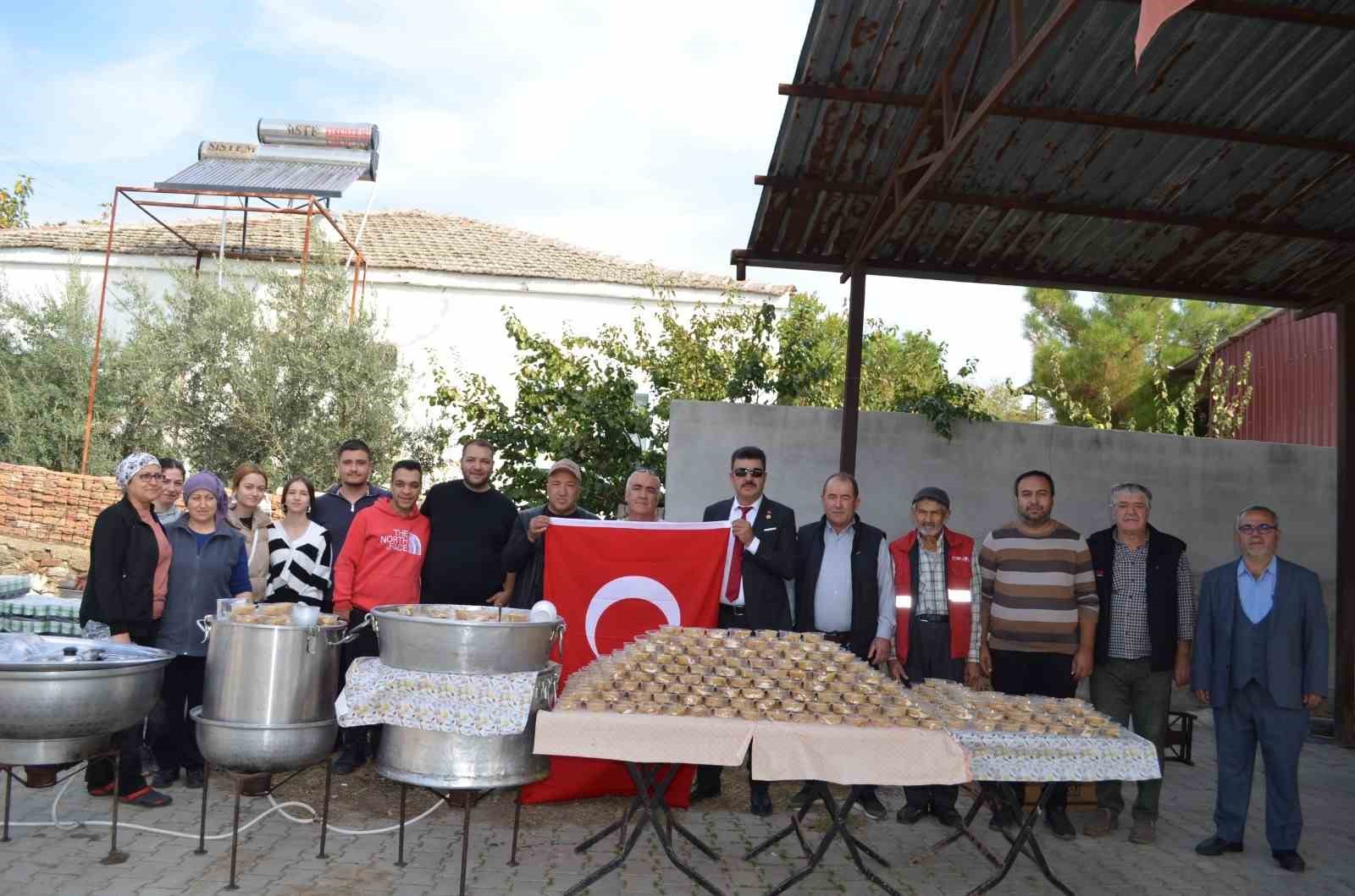 Salihli’de binlerce kişinin katıldığı yağmur duası ve hayır yemeği
