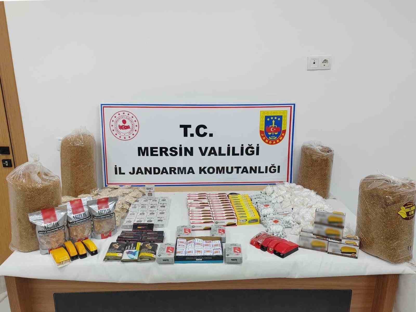 Mersin’de kaçak tütün ve 65 adet sigara sarma makinesi ele geçirildi