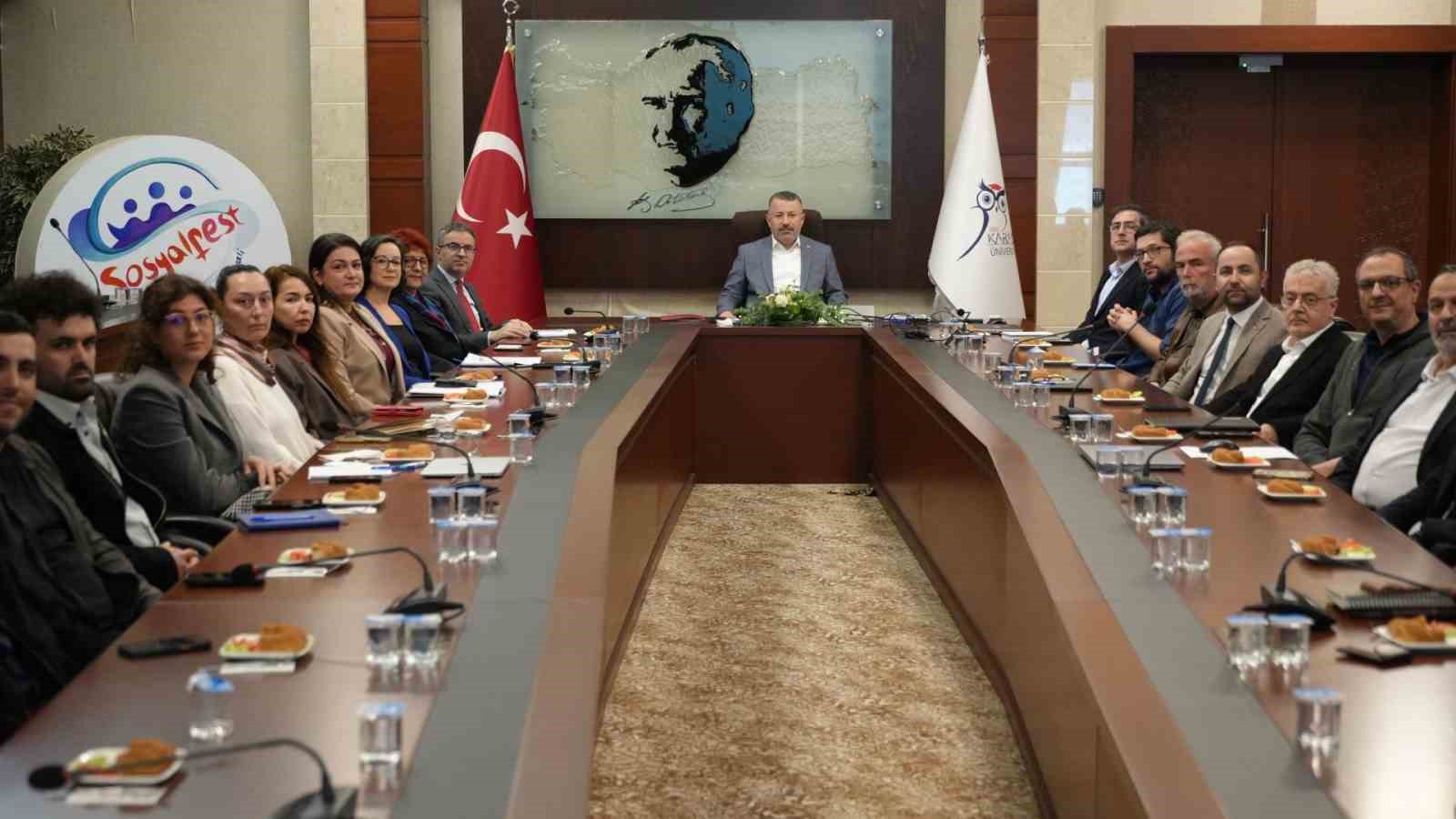 KAPGEM, T&uuml;rkiye&rsquo;nin yeni politika &uuml;retim merkezi olma yolunda ilerliyor
