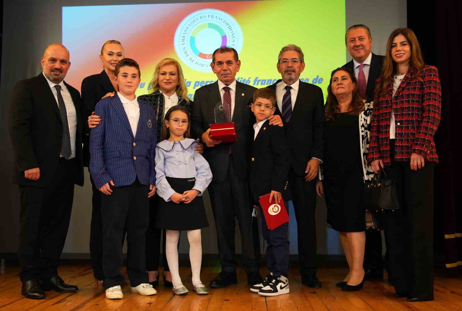 Dursun Özbek: "Amacımız bu sene Şampiyonlar Ligi’nde taraftarlarımızı memnun etmek"