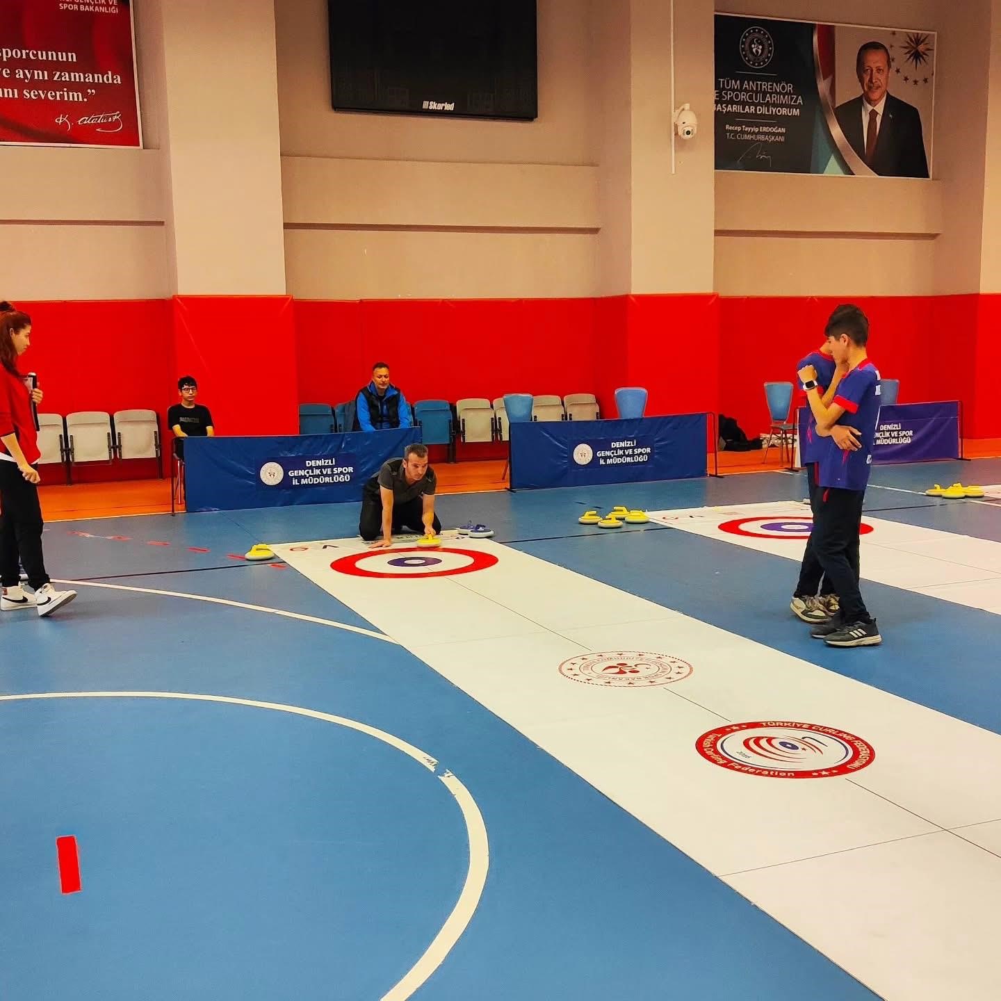 Denizli&rsquo;nin floor curling şampiyonları belli oldu
