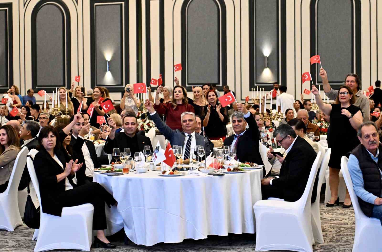 Başkan Uysal, yöre dernekleriyle bir araya geldi