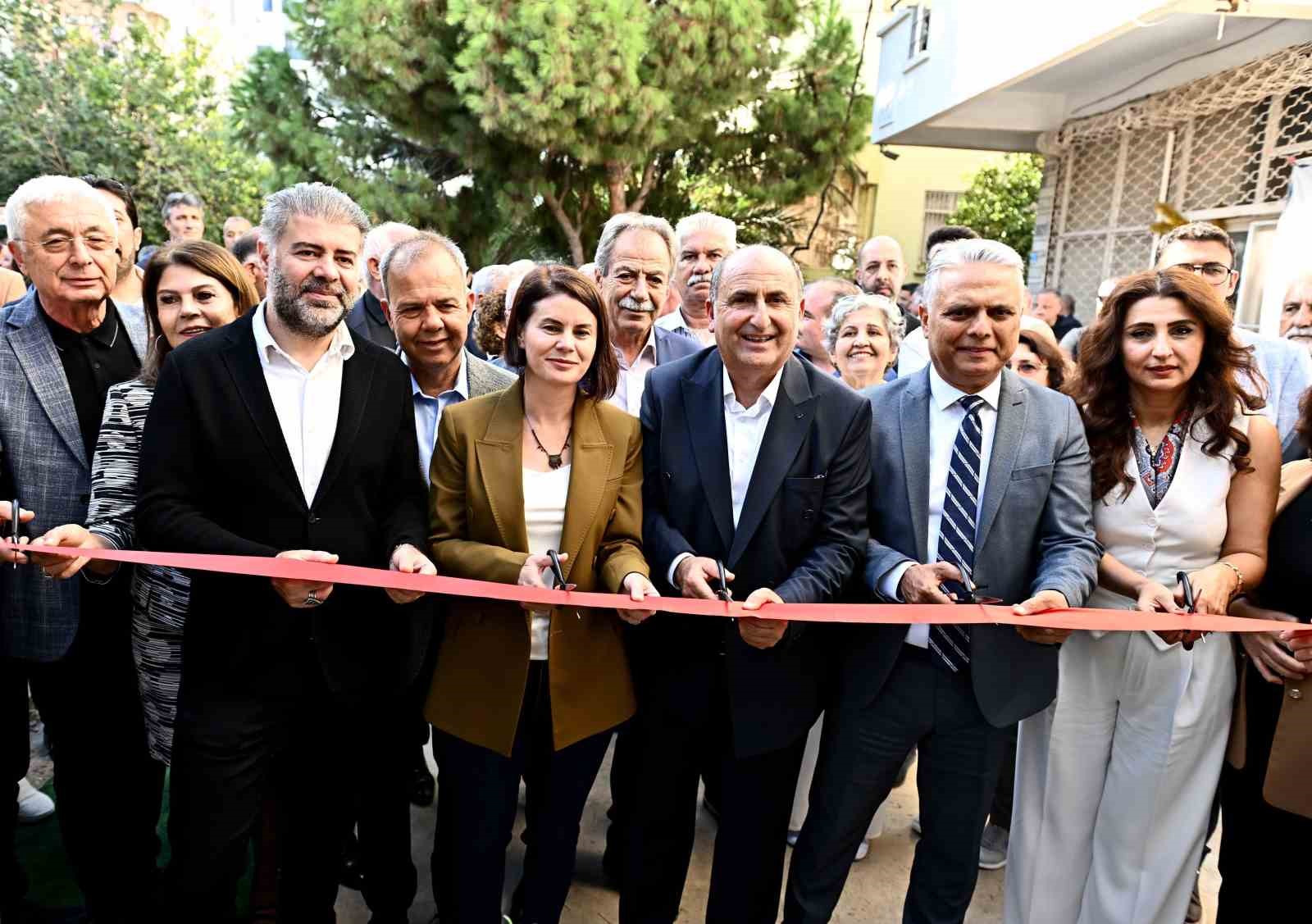 Başkan Uysal, y&ouml;re dernekleriyle bir araya geldi
